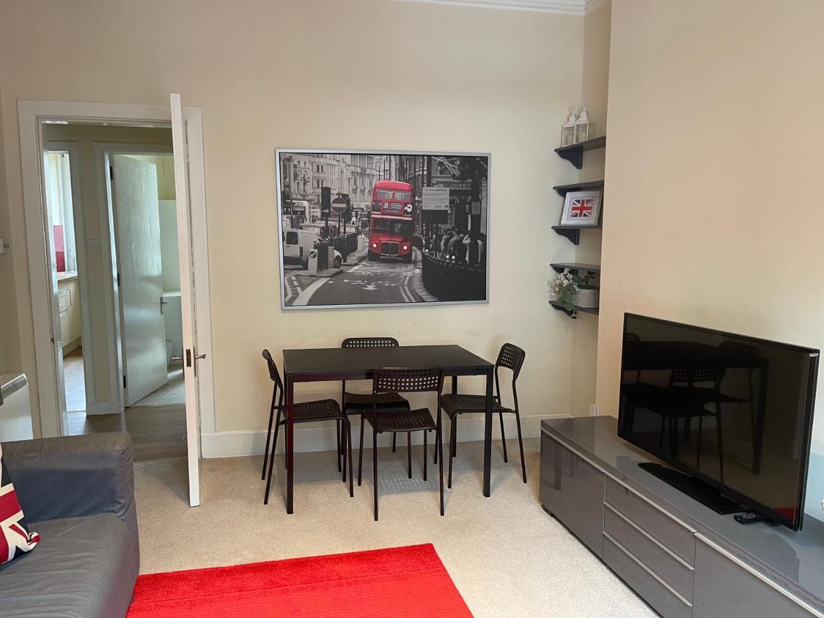 Beautiful 2 Bedroom Apartment- Prime location, Aberdeen centre Buitenkant foto