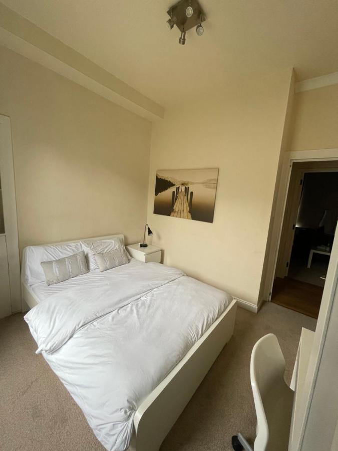 Beautiful 2 Bedroom Apartment- Prime location, Aberdeen centre Buitenkant foto